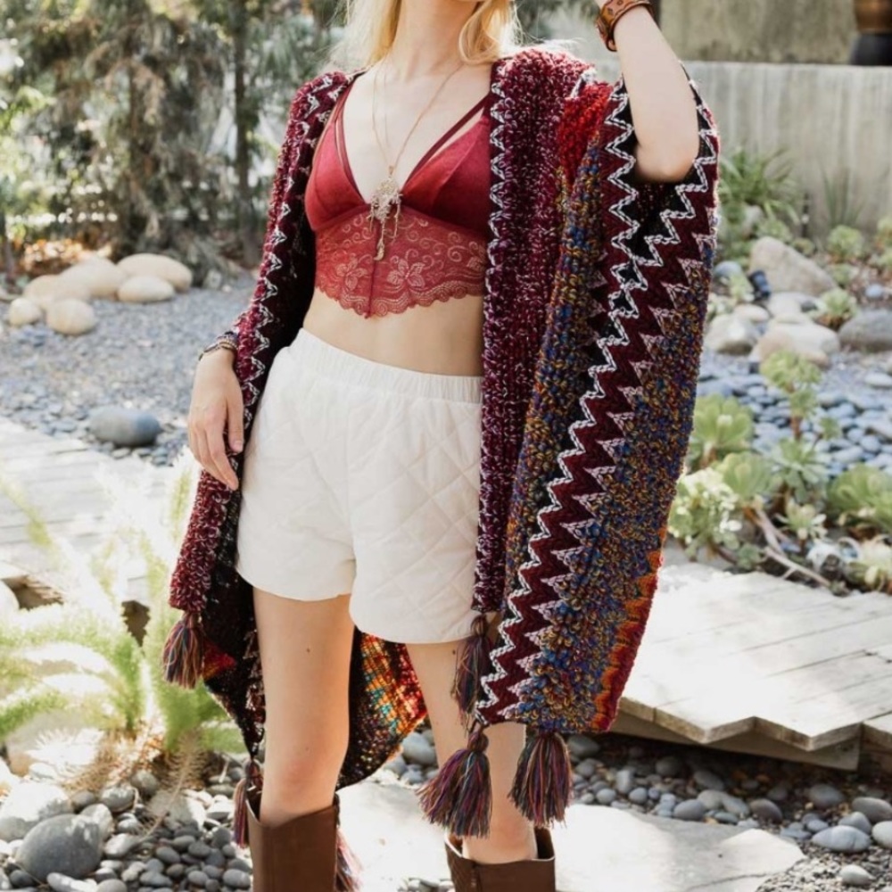 Colorful Crochet Patterned Ruana in Maroon
